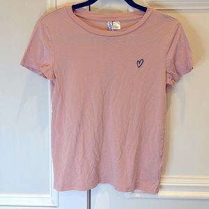 H&M Divided Women’s XS Pink Basic Heart Design Short Sleeve T-Shirt